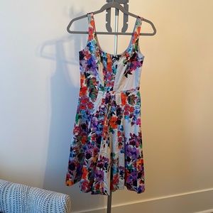 Nine West Dress WITH POCKETS!